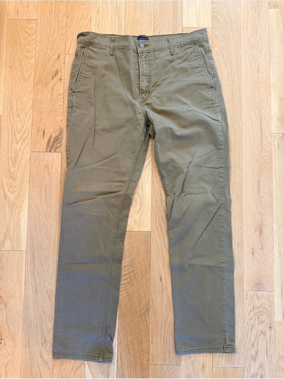 Levi’s Men's Olive Chino Pants - Casual Slim Fit W36. L34